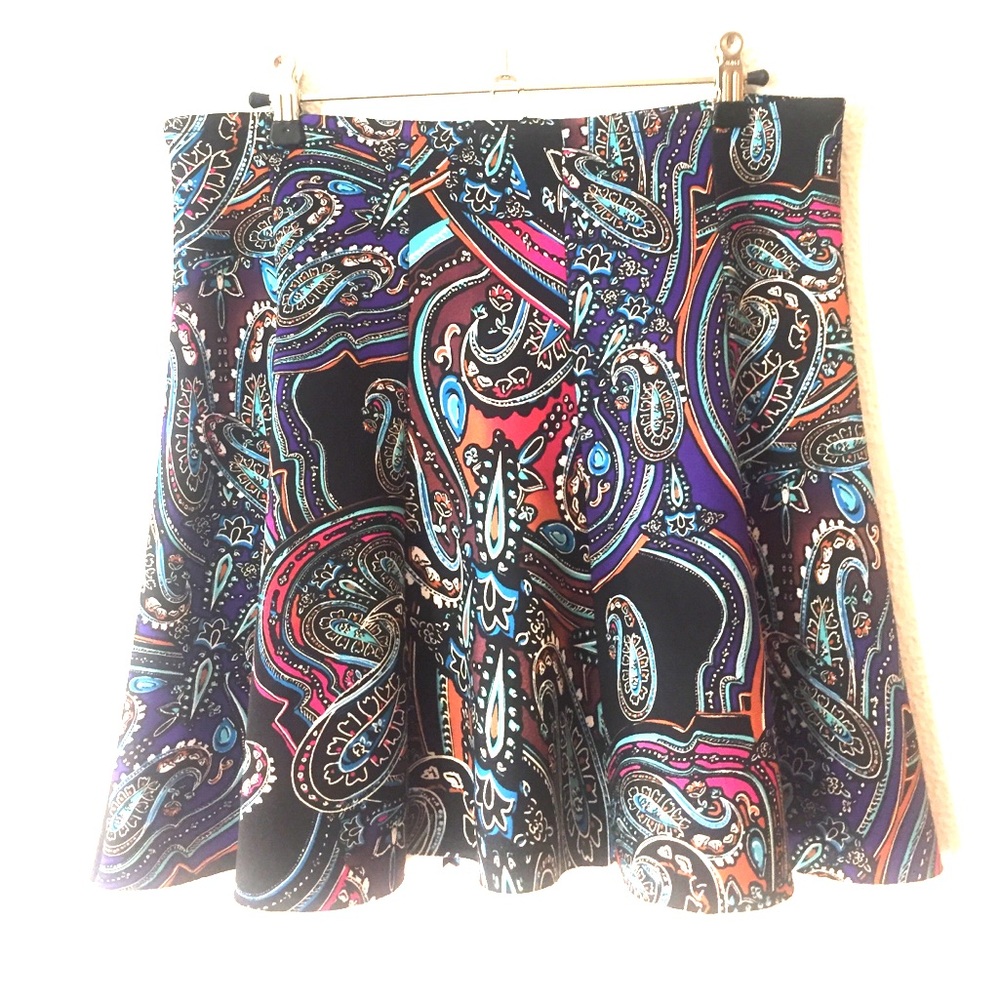 GUESS ROSALYNN SCUBA SKIRT - L