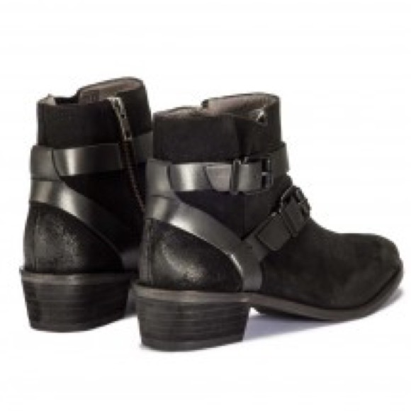 Black Leather Distressed Buckle Harness Ankle Boot - Picture 6 of 8