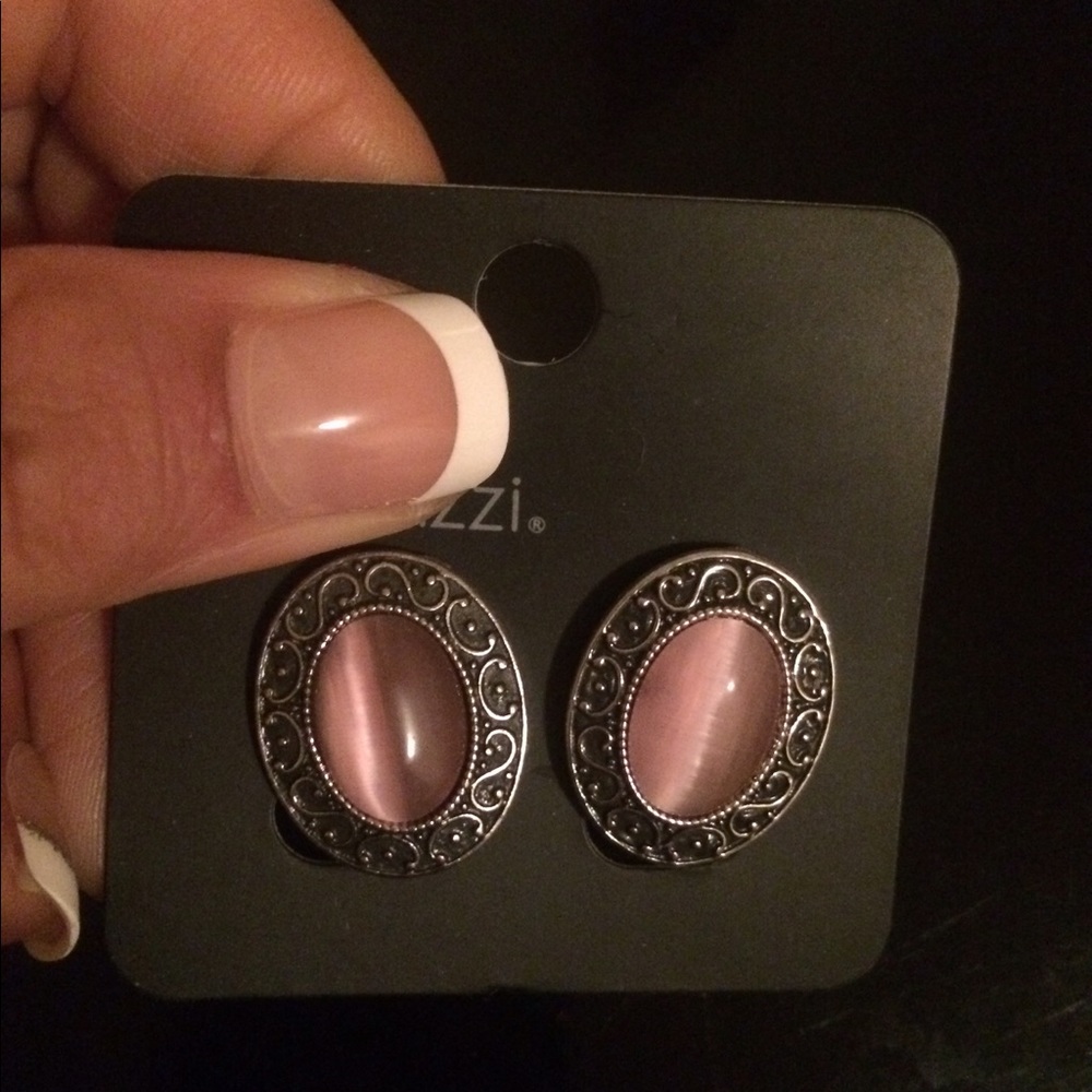 (4 for $20) brand new clip on earrings