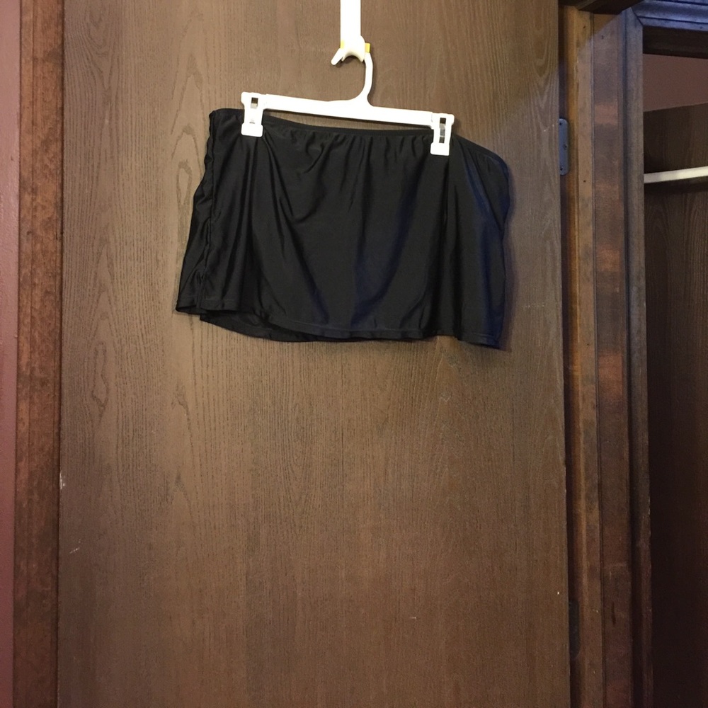 Swim skirt