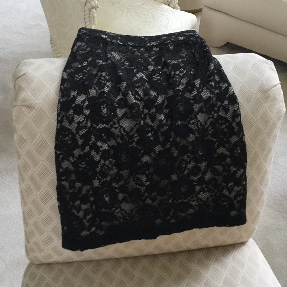 Jennifer Lopez Black Floral Lace Mini Skirt Size 4