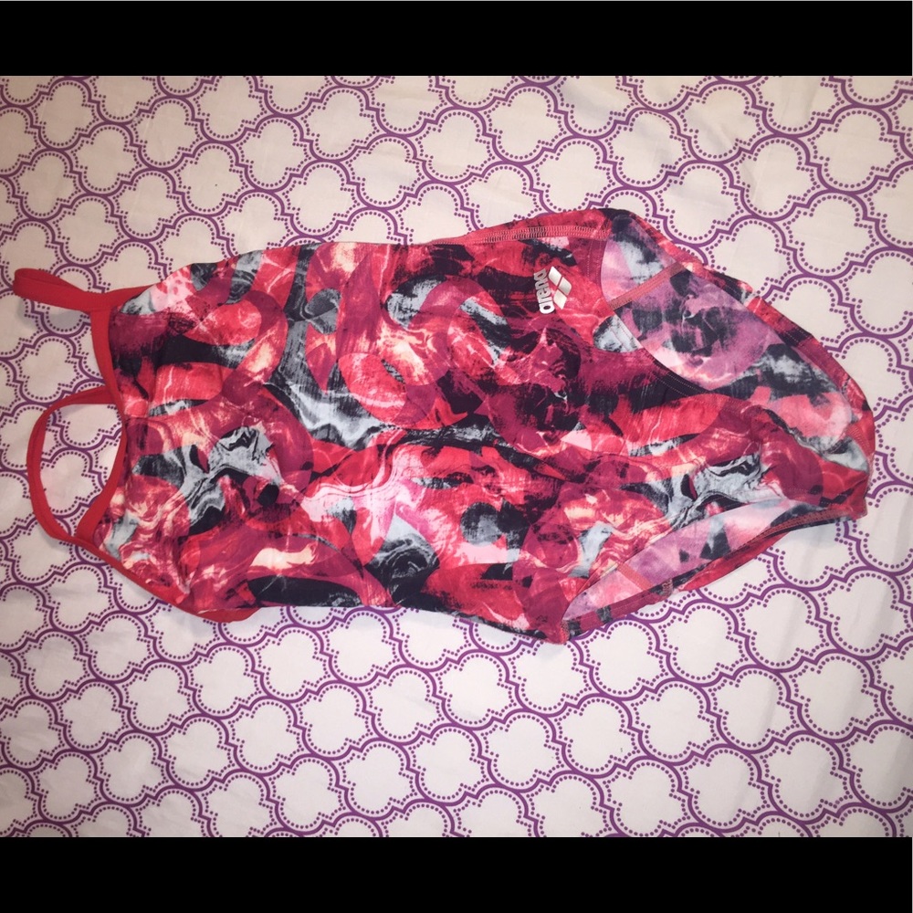 Arena red and black patterned practice suit