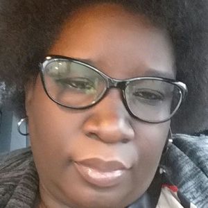 Meet your Posher, Regina