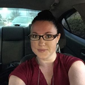 Meet your Posher, Angela