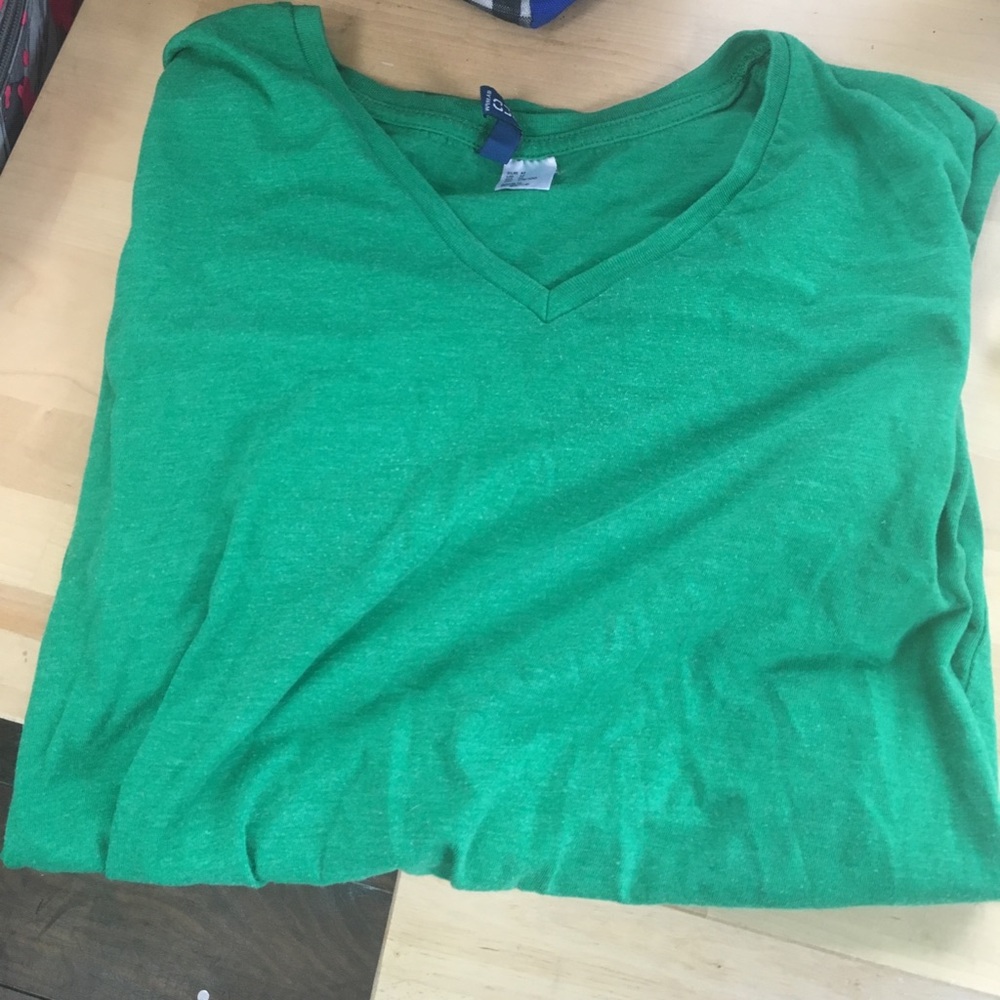 Green men's vneck