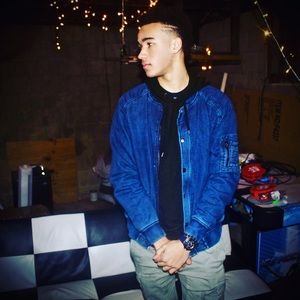 Meet your Posher, Donovan