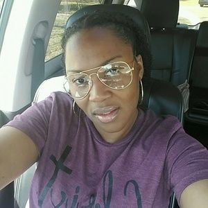 Meet your Posher, Tishondra