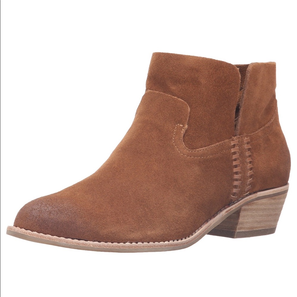 NIB Saddle Tan Distressed Butter Soft Ankle Bootie - Picture 3 of 7