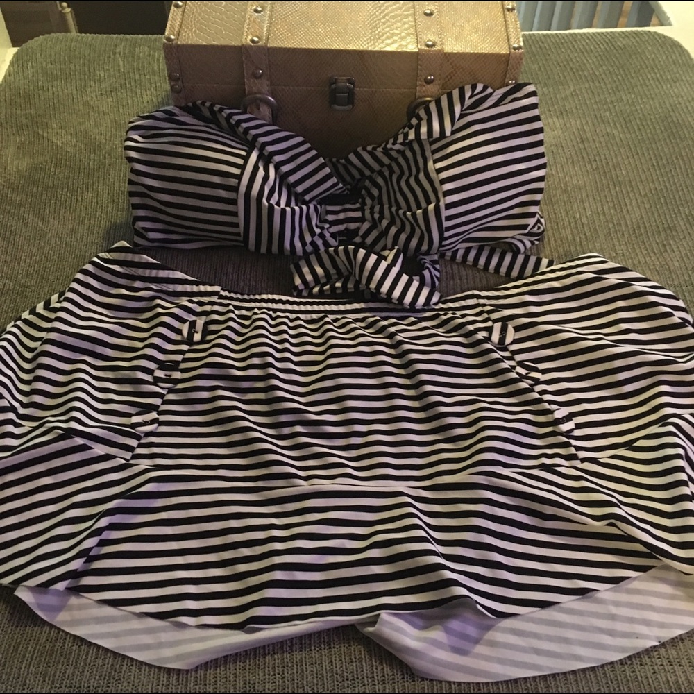 Striped 2 piece NWOT