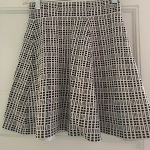 Theory black and white mini skirt