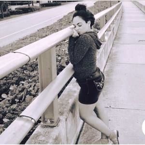 Meet your Posher, Dayani