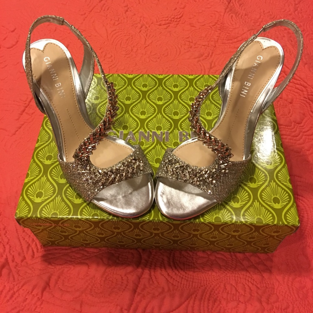 Gianni Bini silver and gold heels