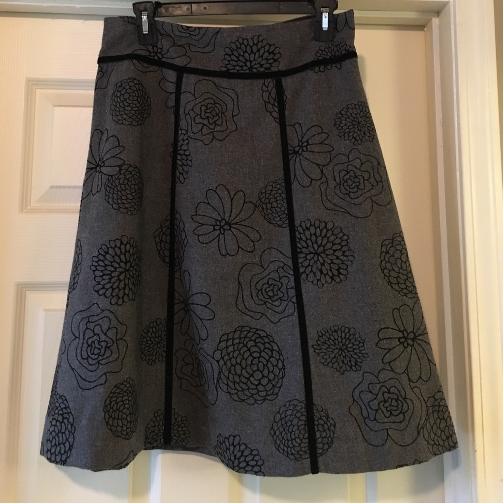 CLEARANCE - Grey floral A Line skirt