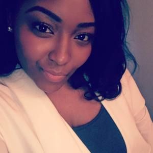 Meet your Posher, Monique