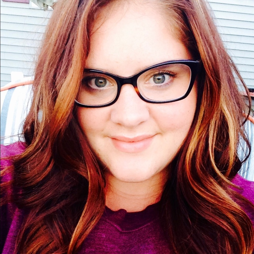 Meet your Posher, Carli