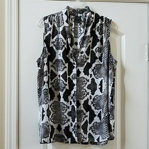 Black and white snake print top