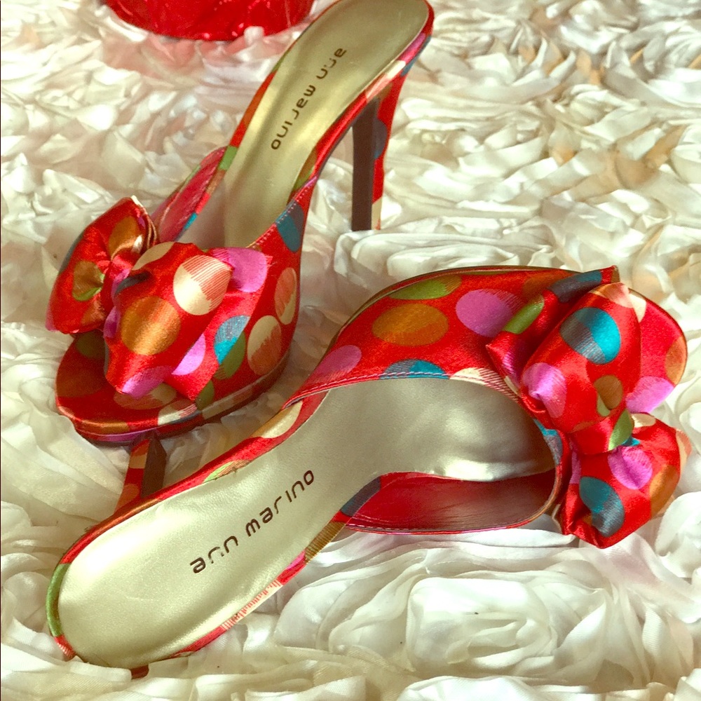 SALE‼ Polka dots heels