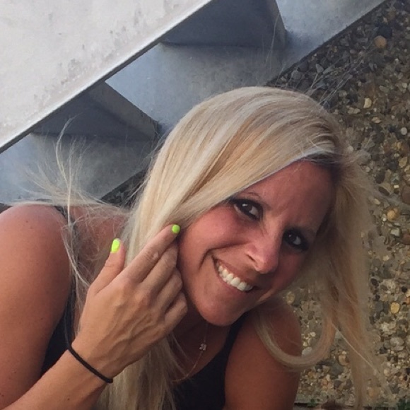 Meet your Posher, Marissa - Picture 1 of 1