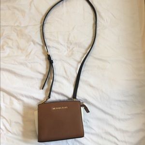 Michael Korse purse