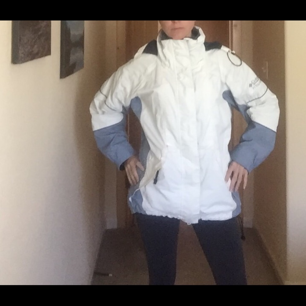Small Columbia snowboard/winter jacket