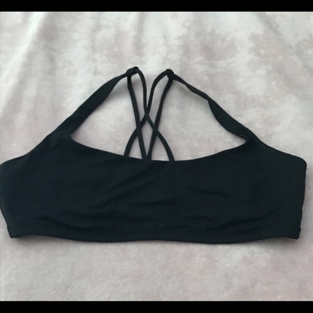 Lululemon Free to Be Bra
