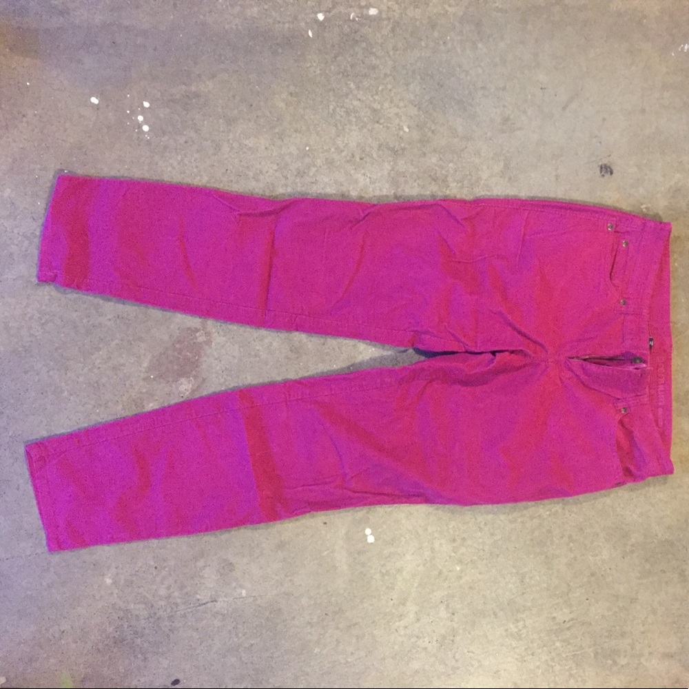 Gap size 6 capris