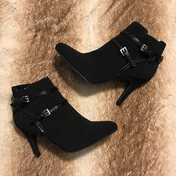 Mee Too Shoes - Heels 👠