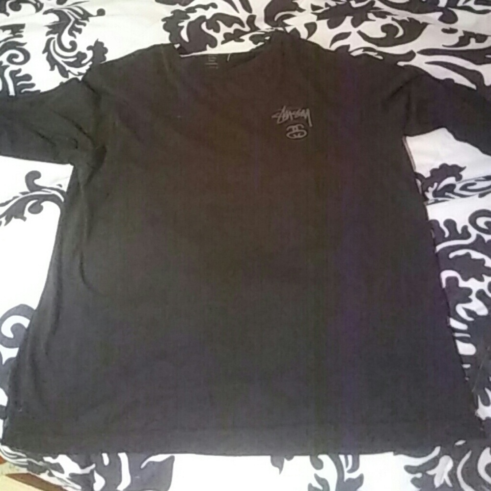 Black long sleeve shirt.