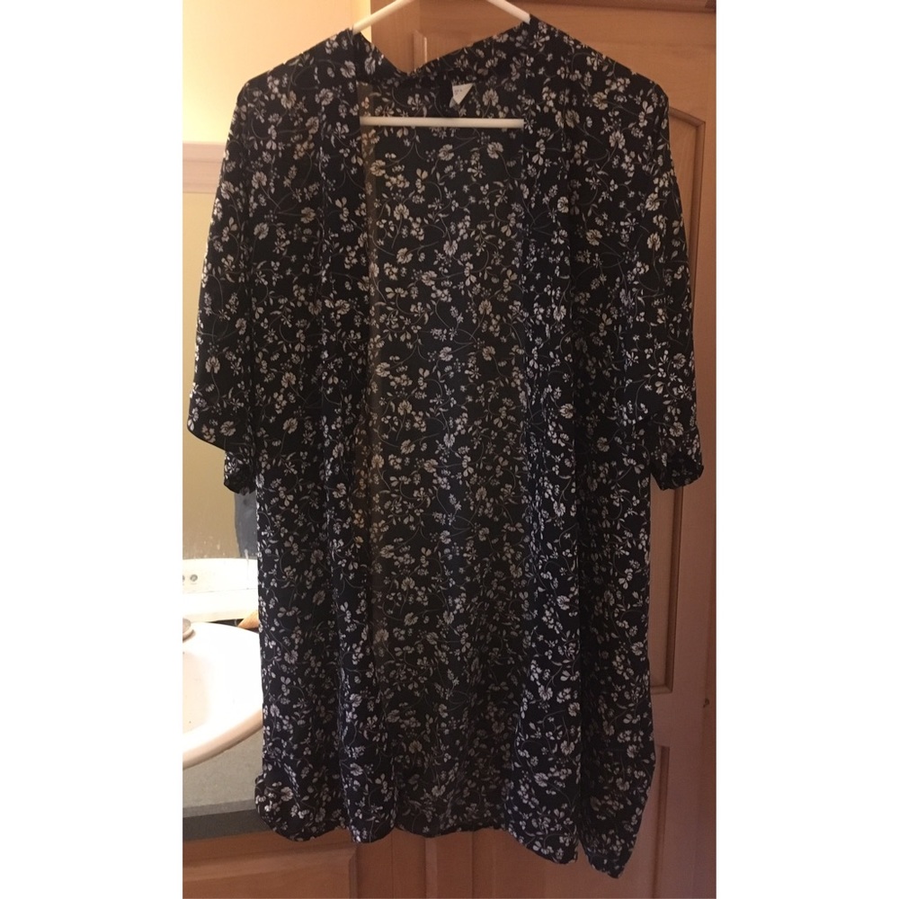 Divided Floral Kimono