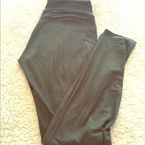Lularoe leggings. OS- olive green