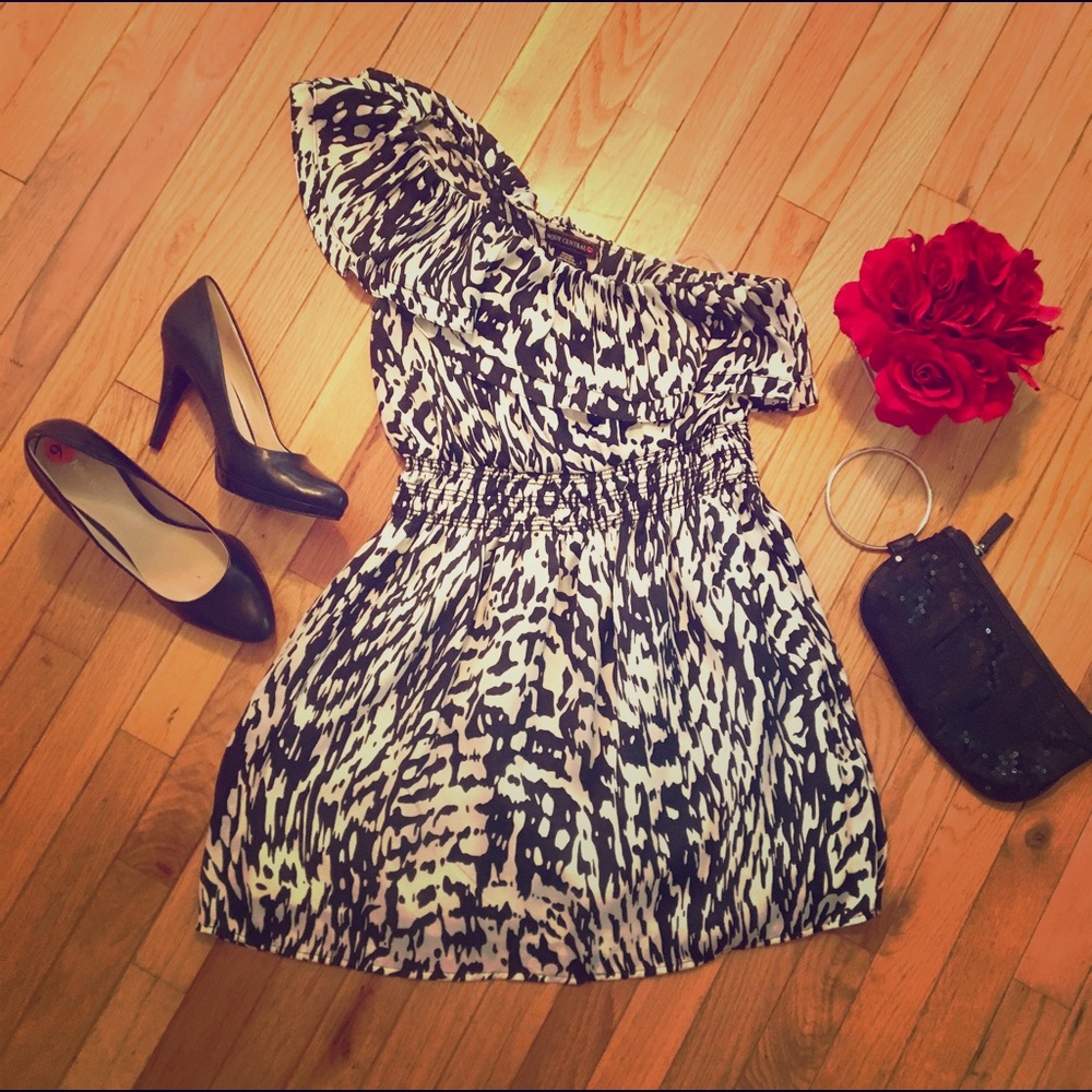 🌸One Shoulder Summer Dress🌸