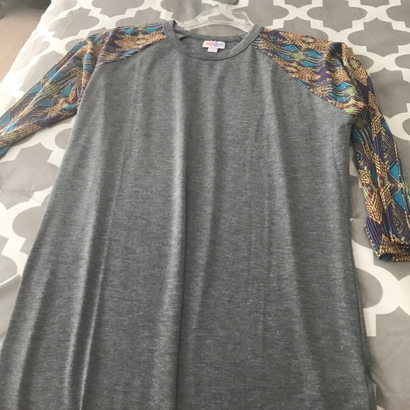 Lularoe Randy top - Picture 3 of 3