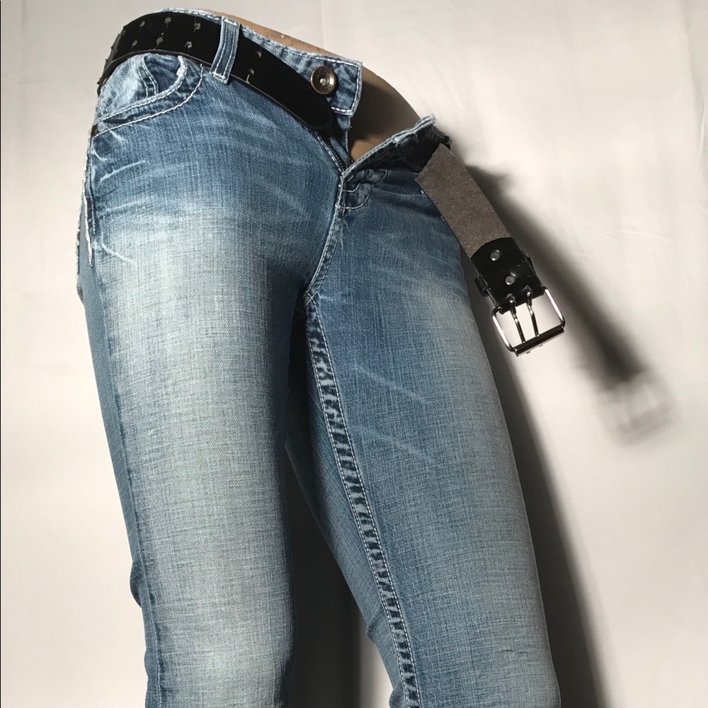 BKE Kate Denim Jeans Whiskered Hips 27 x 33 1/2.