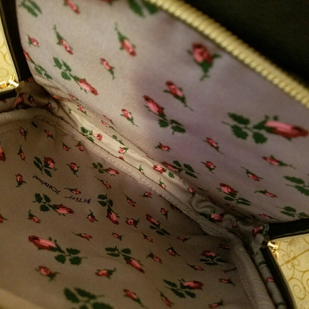🌷NWT-BETSEY JOHNSON LARGE BACKPACK W EXTRAS! - Picture 5 of 8