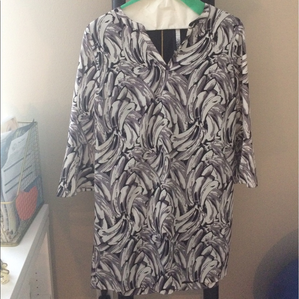 Black and White swirl Kensie dress