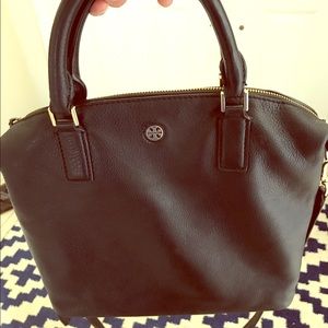 Tory burch pebbled leather hobo bag FIRM PRICE