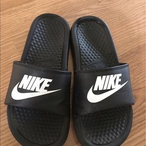 Nike flip flops