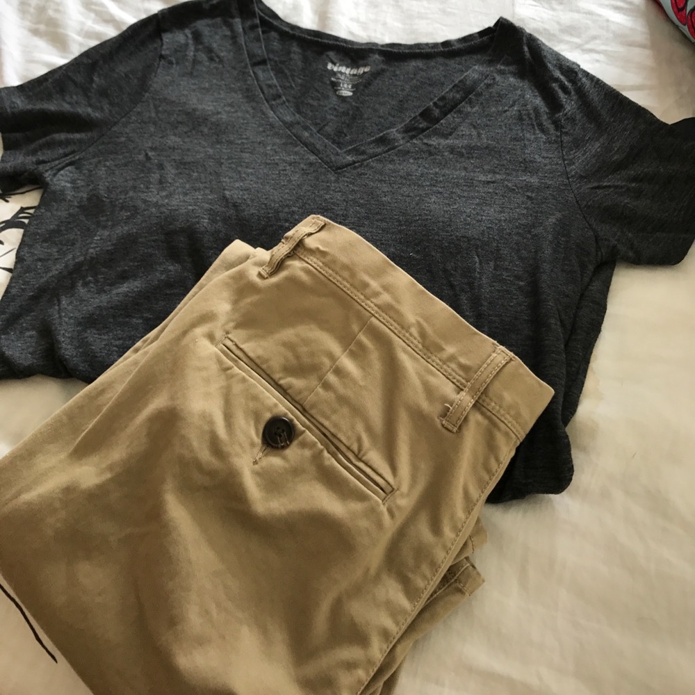 Old Navy v-neck t-shirt