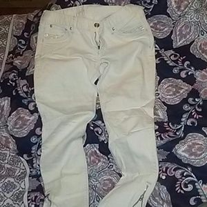 Express BRAND  White  skinny leg jeans