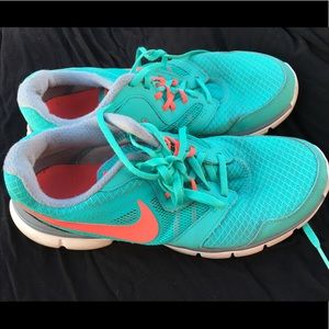 Women's Nike Air shoes size 9.5