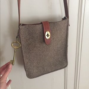 FOSSIL Keyper Crossbody 🕰 A Timeless Classic 🏆