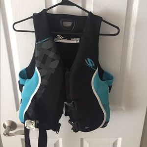 Women's life jacket