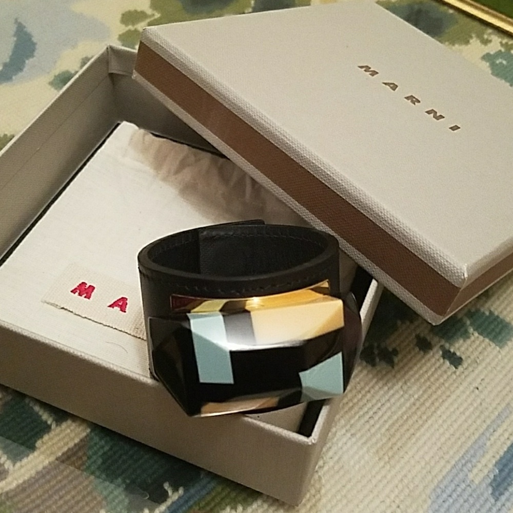 Leather cuff bracelet