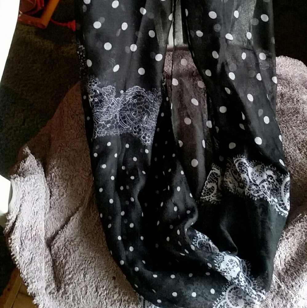 🎅Fashion scarf 🎅💎5 -4 $20💎