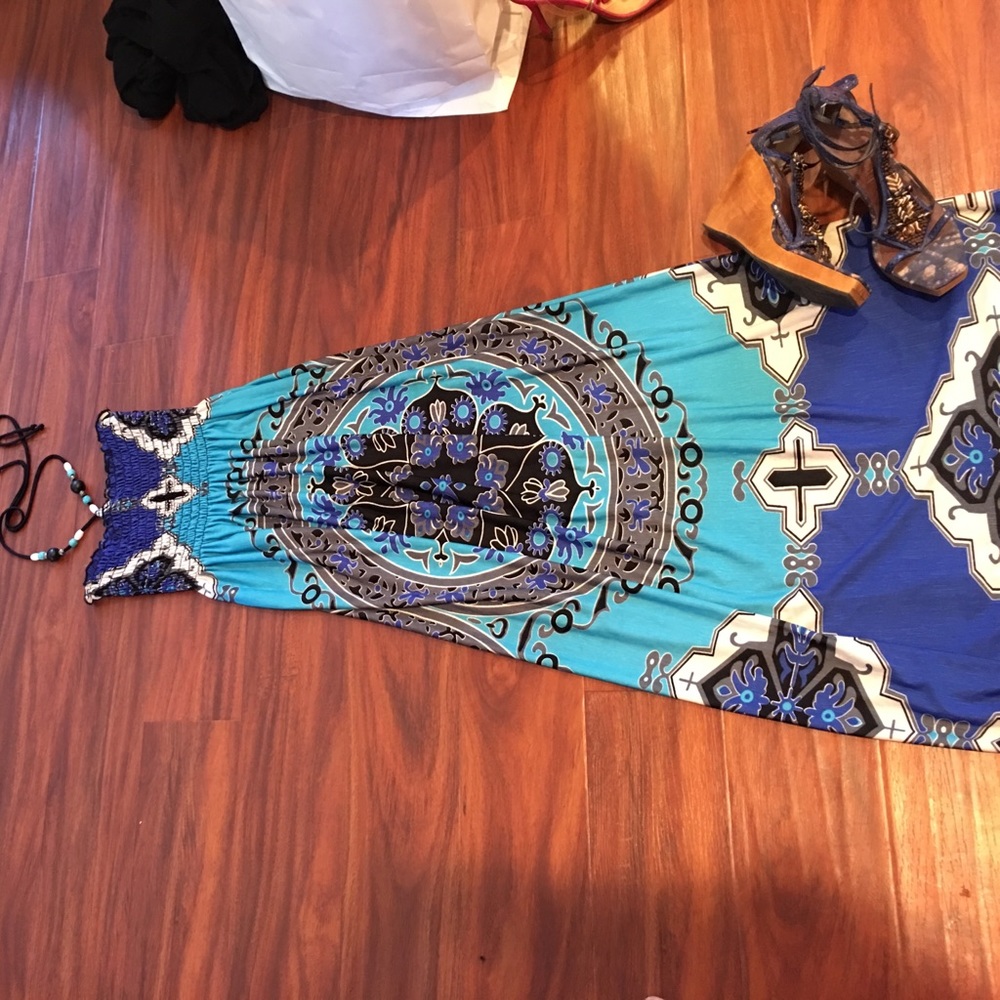 Maxi dress in shades of blue