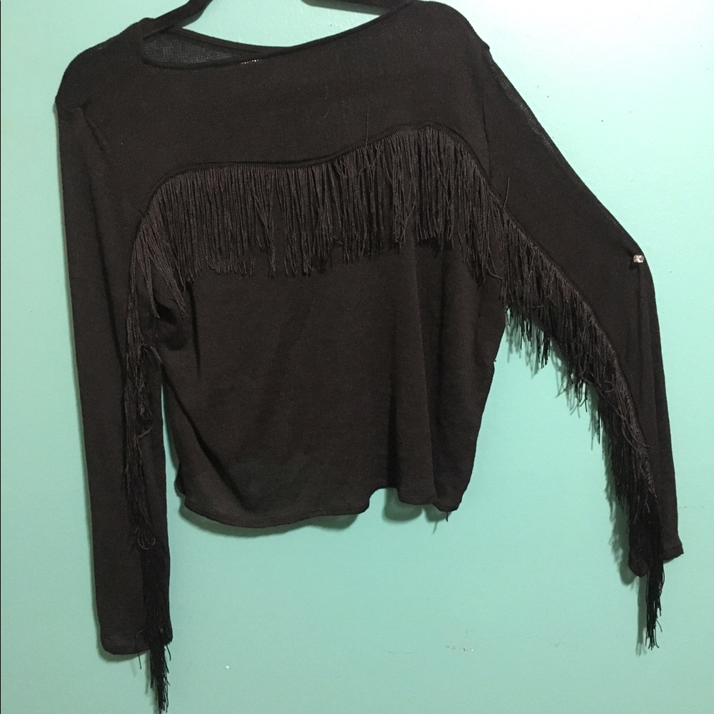 Light weight knit fringe top