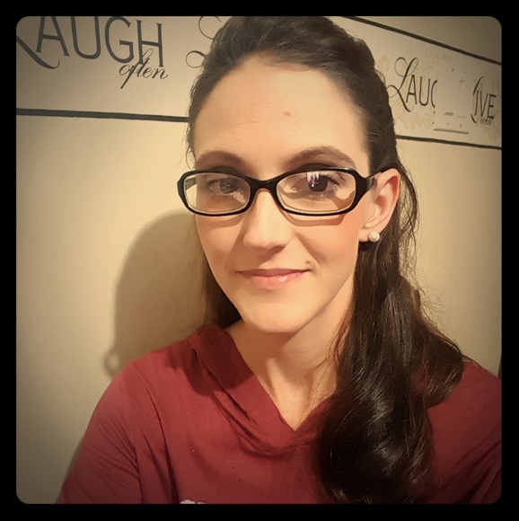 Meet your Posher, Crystal - Picture 1 of 1