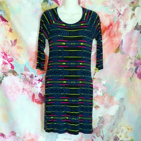 Style Mint Geometric Pattern Knee Length Dress - Picture 1 of 3