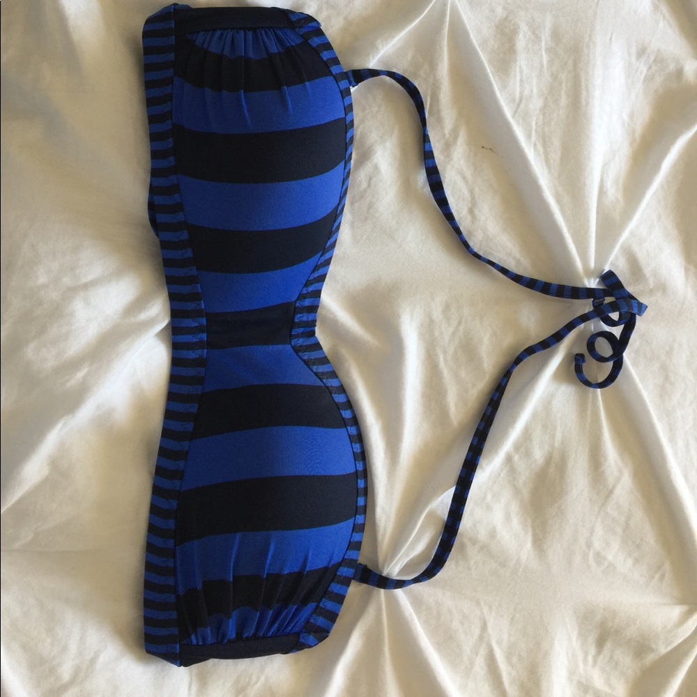 Athleta Blue/Black Striped bikini top.
