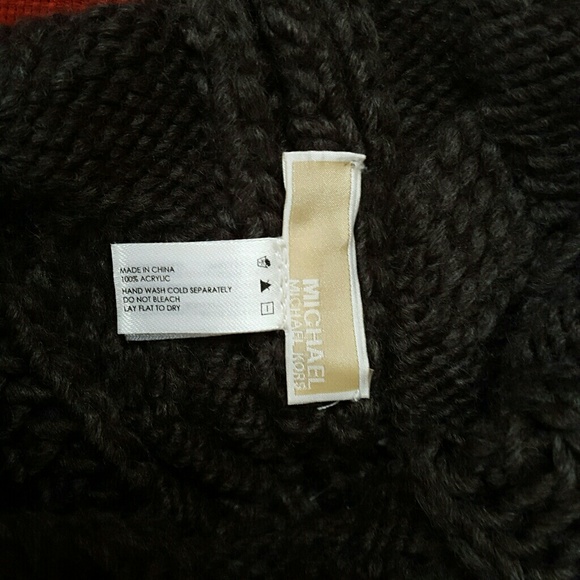 Micheal Kor's ribbed hat. - Picture 2 of 2